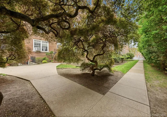 4th image of 230 Central Ave #1F, Hempstead, NY 11559 | MLS# 1002538