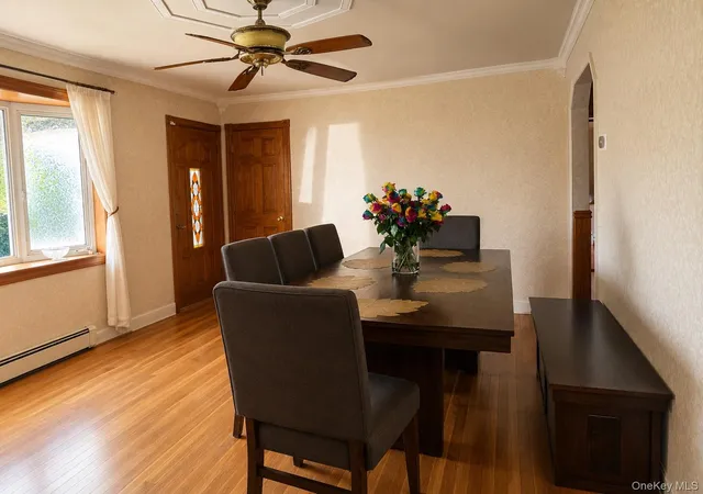 Photo 4 of Sale Pending at 7 Dawes Ave, Syosset, NY 11791 | MLS# 1002579 | Listing updated on 2026-08-31