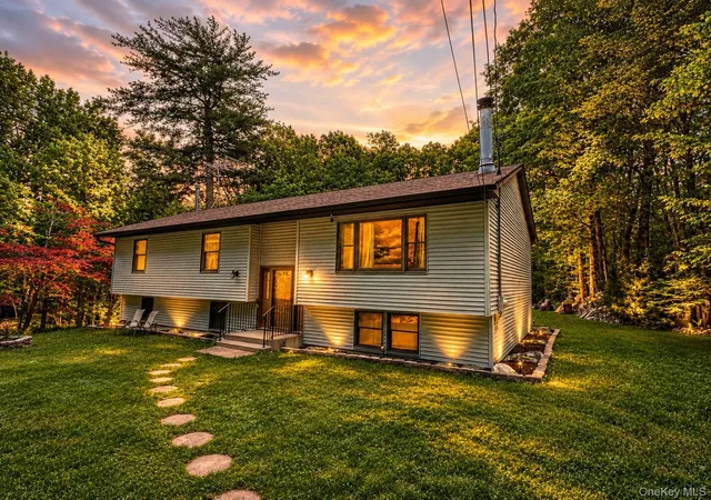 Homes for sale in Mamakating, NY | 359 Nashopa Rd, Mamakating, NY 12721 | MLS# 1002611