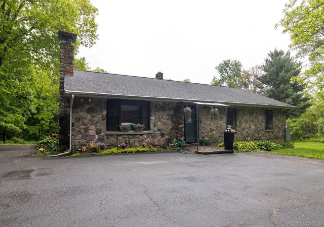 2nd image of 1544 Route 300, Newburgh (town), NY 12550 | MLS# 1002622