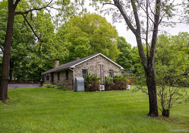 Photo 3 of Single family home for sale at 1544 Route 300, Newburgh (town), NY 12550 | MLS# 1002622 | Listing updated on 2026-09-22
