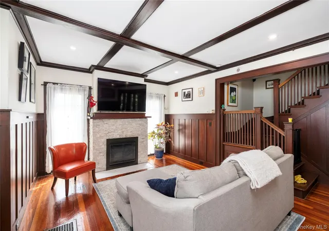 5th image of 21 Barnard Ave, Poughkeepsie, NY 12601 | MLS# 1002638