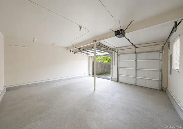 5th image of 14 Basswood Ln, Farmingville, NY 11738 | MLS# 1002657