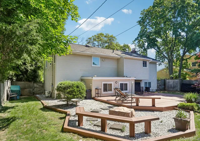 38th image of 4 Sherbrooke Dr, Smithtown, NY 11787 | MLS# 1002706