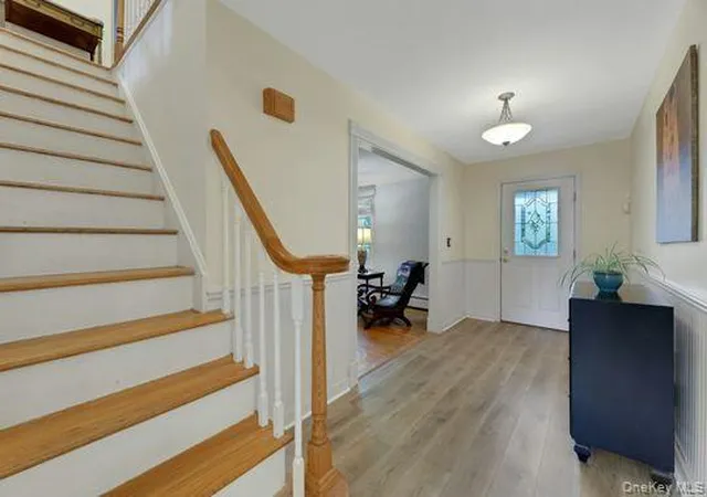 3rd image of 4 Liberty Cir, New City, NY 10956 | MLS# 1002716