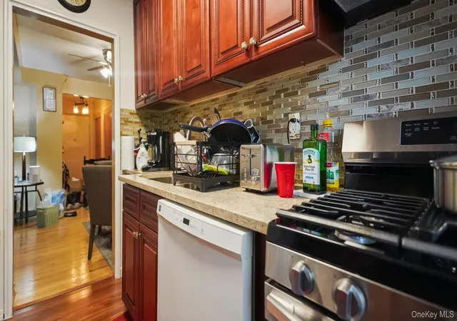 5th image of 1133 Midland Ave #3K, Yonkers, NY 10708 | MLS# 1002718