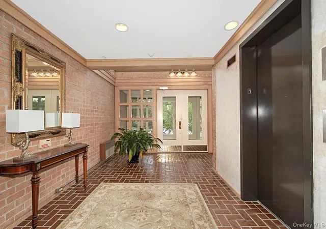 4th image of 300 Livingston Ave, Mamaroneck, NY 10543