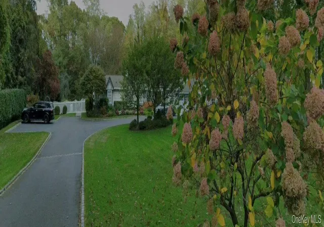 Photo 2 of Sale Pending at 14 Horse Hl Rd, Glen Head, NY 11545 | MLS# 1002763 | Listing updated on 2026-06-02