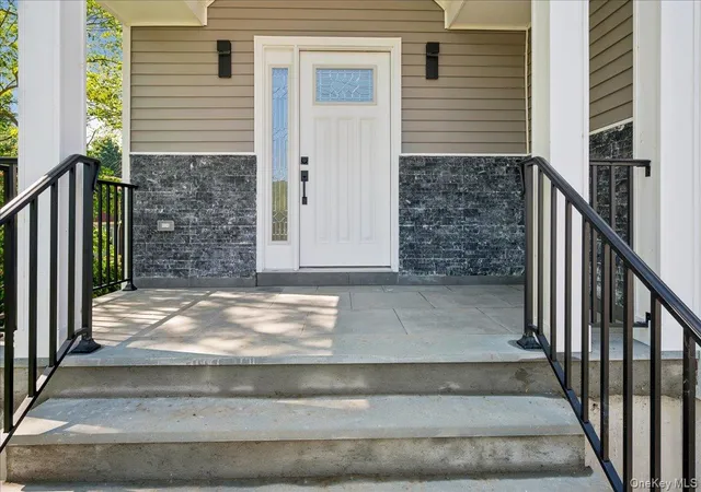 Photo 3 of Sale Pending at 3 Beech, White Plains, NY 10603 | MLS# 1002807 | Listing updated on 2026-07-09