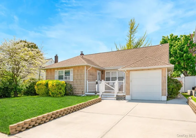 1st image of 505 Lariat Ln, Oyster Bay, NY 11714 | MLS# 1002843