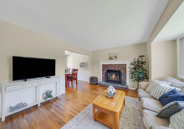 5th image of 7 Berkeley Ave, Selden, NY 11784 | MLS# 1002844