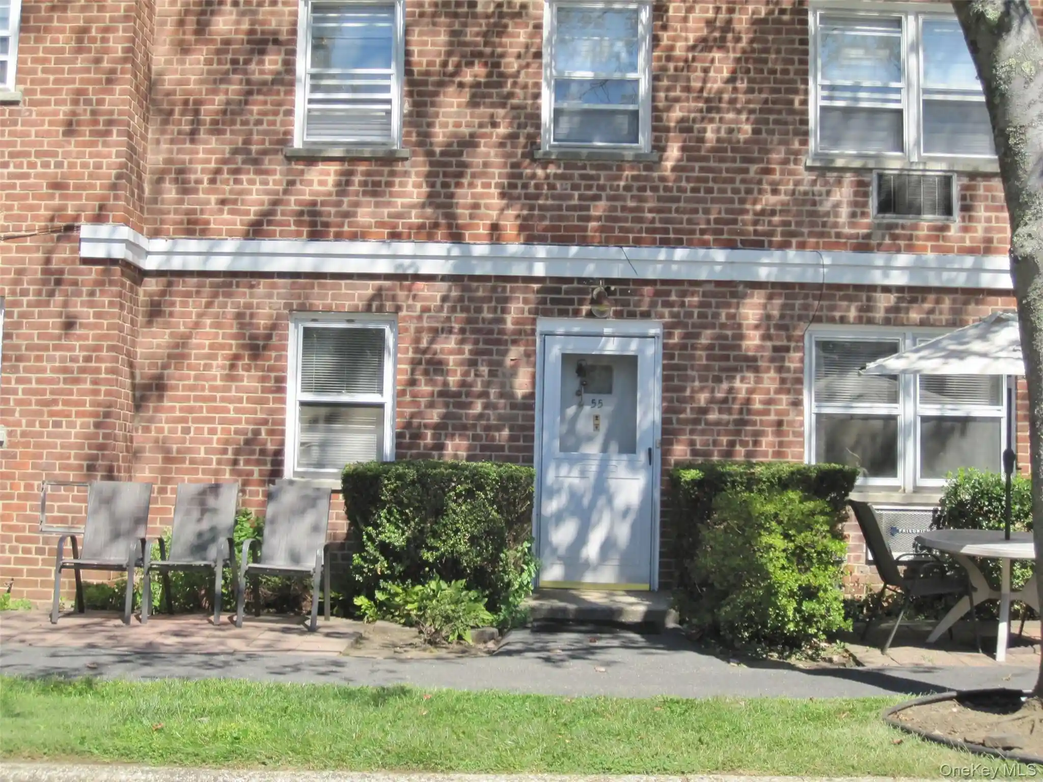 Listing Photo 1 - Condo for sale in 125 N Washington Ave located at 125 N Washington Ave, Greenburgh, NY 10522 - Unit #55