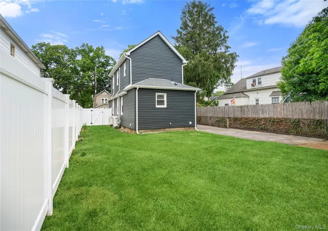 17th image of 890 Kings Pkwy, Hempstead, NY 11510 | MLS# 1002849