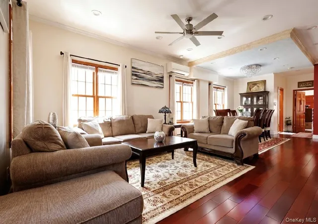 2nd image of 269 11 Union Tpke, New Hyde Park, NY 11040 | MLS# 1002854