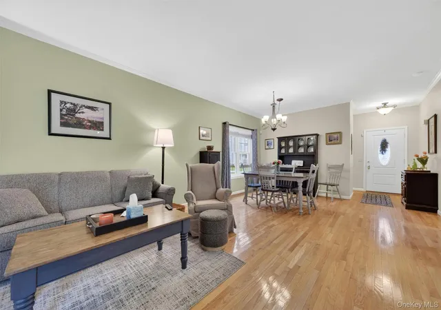 5th image of 31 Bridgewater Wy, Poughkeepsie, NY 12601 | MLS# 1002865