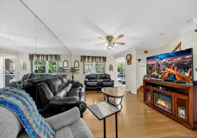 3rd image of 2930 Dudley Ave, New York, NY 10461 | MLS# 1002866