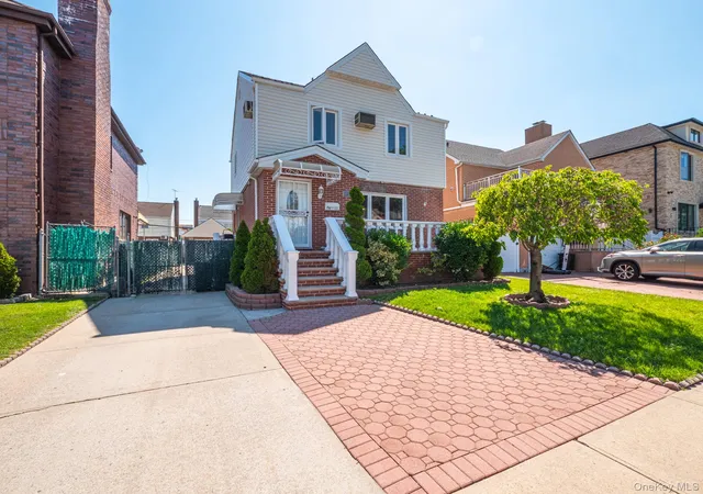 3rd image of 76-11 173Rd St, Fresh Meadows, NY 11366 | MLS# 1002907