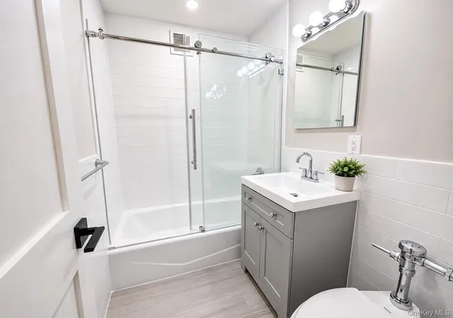 Photo 3 of Sale Pending at 86-10 151st Avenue #3E, Howard Beach, NY 11414 | MLS# 1002954 | Listing updated on 2026-07-14