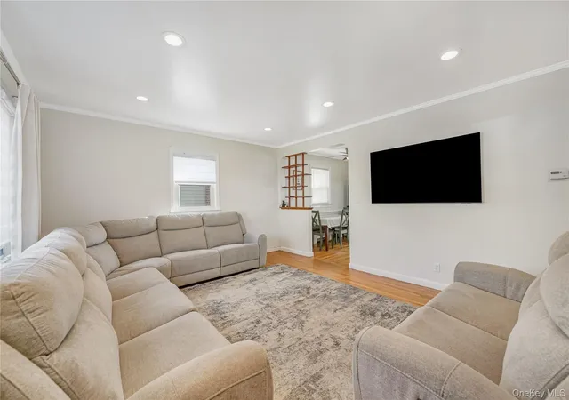 4th image of 81 Todd Rd, Hempstead, NY 11580 | MLS# 1002971