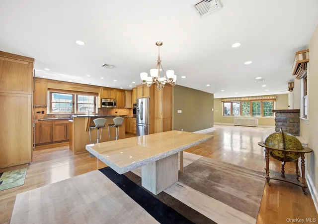 Photo 4 of Sale Pending at 98-19 160th Avenue, New York, NY 11414 | MLS# 1002986 | Listing updated on 2026-08-05