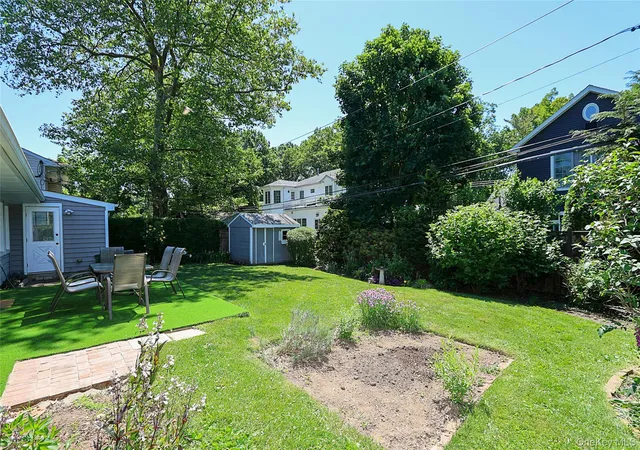 Homes for sale in Glen Cove, NY | 12 Ronan Rd, Glen Cove, NY 11542 | MLS# 1002991