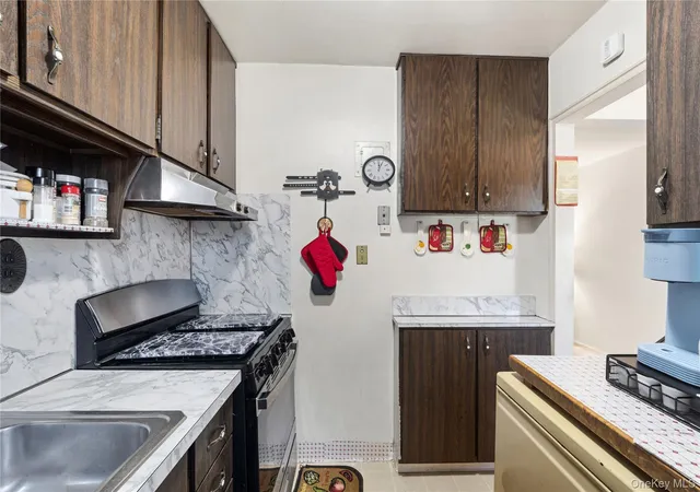Photo 2 of House for sale at 224-20 Manor Rd #9-1, Queens Village, NY 11427 | MLS# 1003028 | Listing updated on 2026-10-28