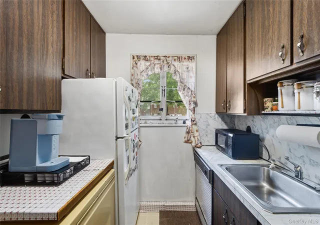 Photo 3 of House for sale at 224-20 Manor Rd #9-1, Queens Village, NY 11427 | MLS# 1003028 | Listing updated on 2026-10-28