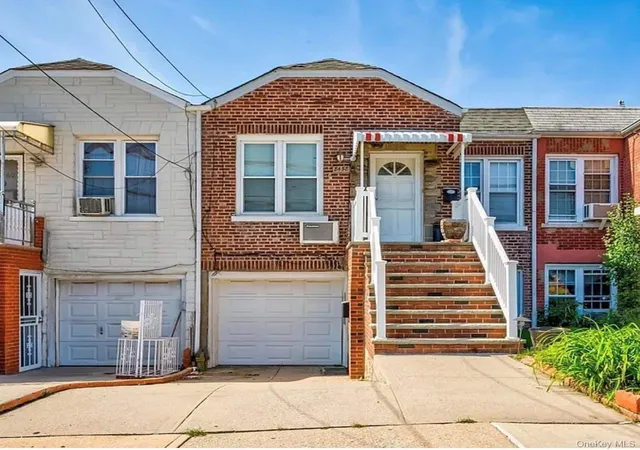 Listing Photo 4 - Condo for sale in building located at 8458 Little Neck Pkwy, New York, NY 11001