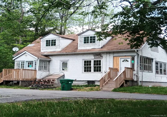 Homes for sale in Fallsburg, NY | 5017 S Fallsburg Main St, Fallsburg, NY 12779