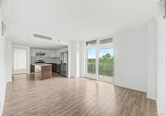 2nd image of 65 18 Austin Sts #7H, Rego Park, NY 11374 | MLS# 1003056
