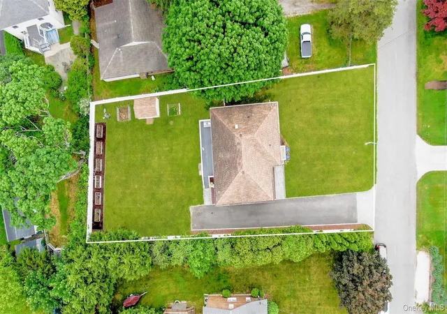 28th image of 315 Wicks Rd, New Suffolk, NY 11956 | MLS# 1003057