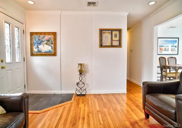 3rd image of 18 Bailey Ave, Babylon, NY 11702 | MLS# 1003077