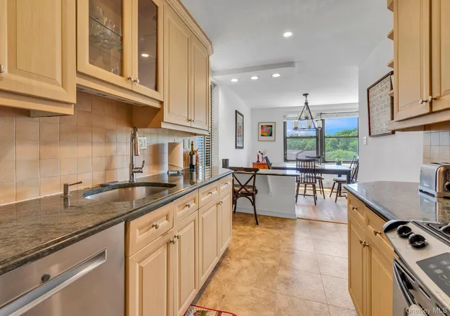 5th image of 18-35 Corporal Kennedy St #5F, Bayside, NY 11360 | MLS# 1003115