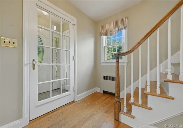 3rd image of 225 Crocus Ave, Hempstead, NY 11001 | MLS# 1003146