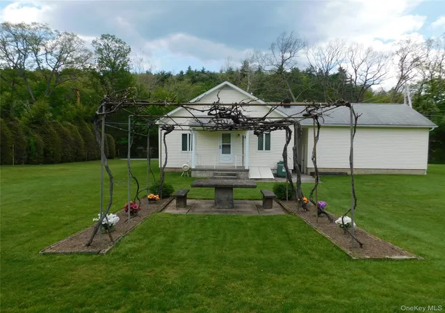 Homes for sale in Wawarsing, NY | 81 Sportsman Rd, Wawarsing, NY 12446 | MLS# 1003162