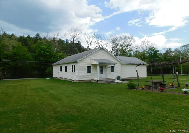 Homes for sale in Wawarsing, NY | 81 Sportsman Rd, Wawarsing, NY 12446 | MLS# 1003162