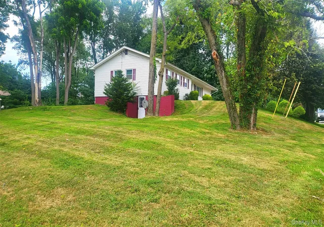 2nd image of 12 High Ridge Rd, Poughkeepsie, NY 12603 | MLS# 1003164