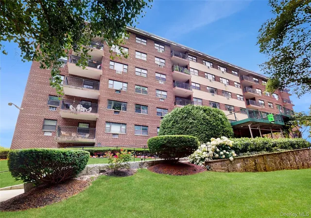 Homes for sale in Mount Kisco, NY | 100 Diplomat Dr #2B, Mount Kisco, NY 10549 | MLS# 1003191