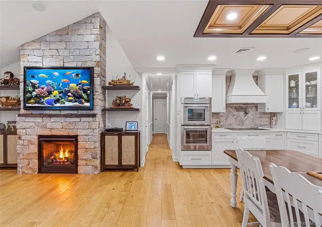 5th image of 345 Bartley Rd, Mattituck, NY 11952 | MLS# 1003193