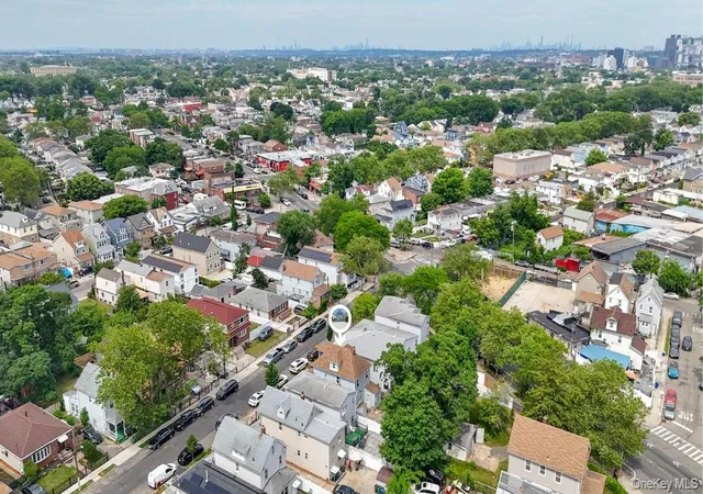 Photo 4 of House for sale at 11417 159th Street, New York, NY 11434 | MLS# 1003198 | Listing updated on 2026-09-29