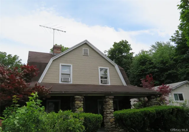Photo 3 of Single family home for sale at 22 State St, Spring Valley, NY 10977 | MLS# 1003204 | Listing updated on 2026-08-10