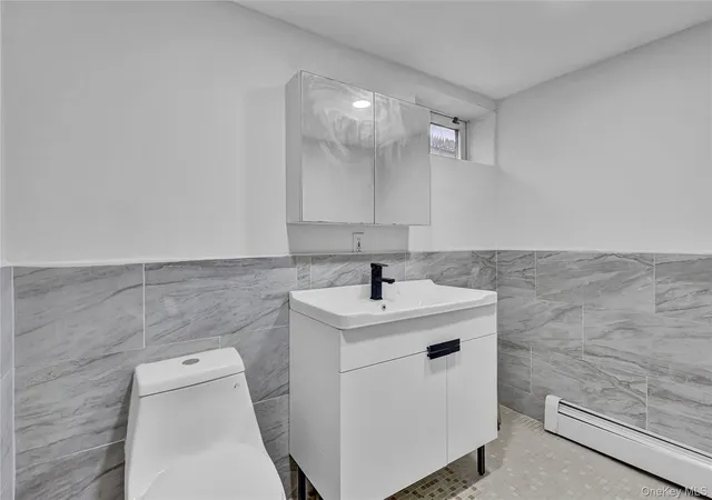 33rd image of 66 Phelps Ln, North Babylon, NY 11703 | MLS# 1003206