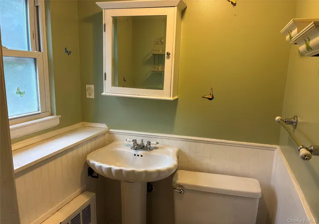 Photo 15 of Sale Pending at 27 Elizabeth Dr, Oyster Bay, NY 11714 | MLS# 1003210 | Listing updated on 2026-08-03