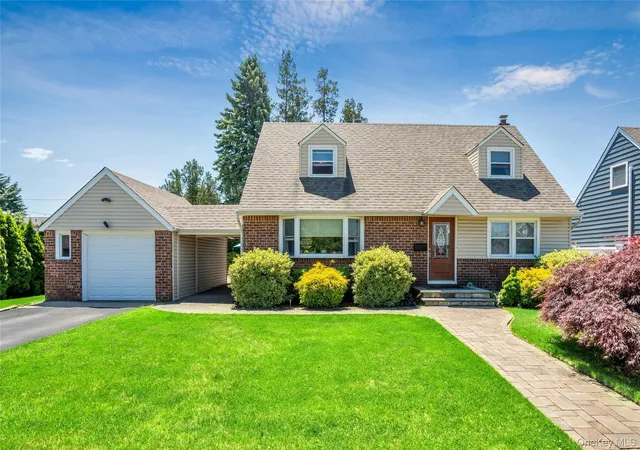 1st image of 9 Amby Ave, Oyster Bay, NY 11803 | MLS# 1003258
