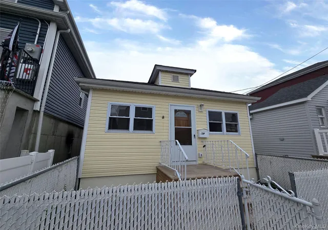 2nd image of 20 W 10th Rd, New York, NY 11693 | MLS# 1003266