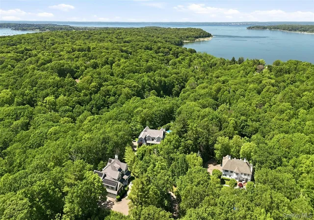 Photo 1 of Mansion for sale at 1330 Ridge Rd, Oyster Bay, NY 11791 | MLS# 1003277 | Listing updated on 2026-10-09