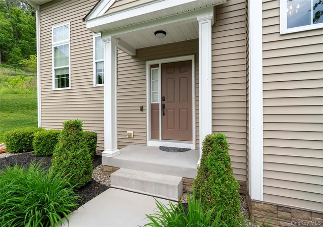 Homes for sale in East Fishkill, NY | 38 Dogwood Rd, East Fishkill, NY 12533 | MLS# 1003285