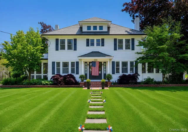 1st image of 119 Hubbard Ave, Riverhead, NY 11901 | MLS# 1003409