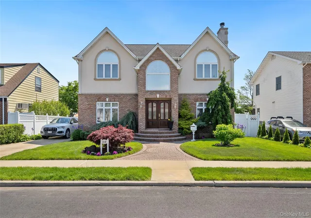 Photo 3 of Sale Pending at 319 Rintin St, Franklin Square, NY 11010 | MLS# 1003413 | Listing updated on 2026-06-30