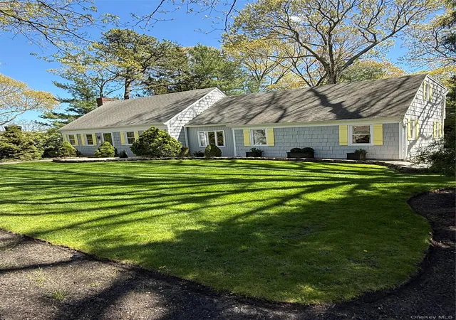 2nd image of 7 Francis St, Wading River, NY 11792 | MLS# 1003421